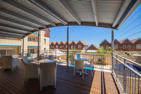 Hillarys Harbour Resort - Accommodation Main Beach 3