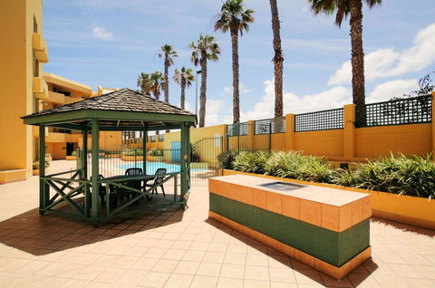 Sandcastles At The Beach Outstanding Location! - Accommodation Main Beach 21