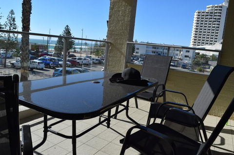 Sandcastles At The Beach Outstanding Location! - Accommodation Main Beach 2