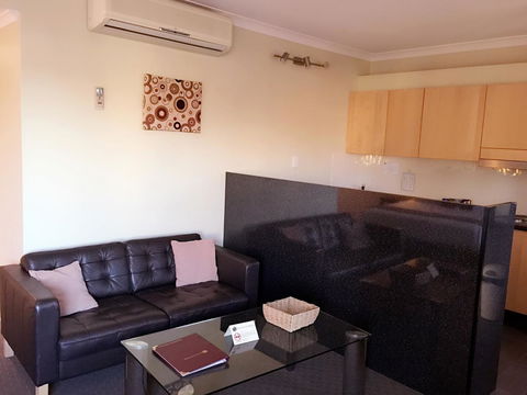 Joondalup City Hotel - Accommodation Main Beach 18