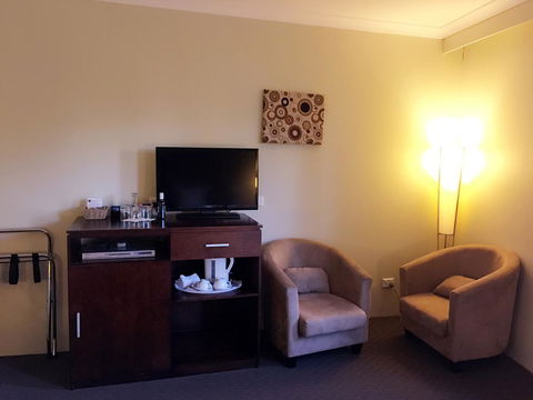 Joondalup City Hotel - Accommodation Main Beach 9