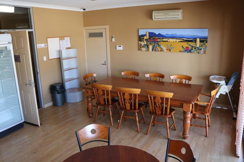 Kendenup Cottages And Lodge - Accommodation Main Beach 39
