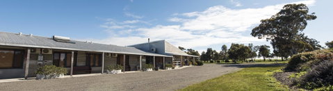 Kendenup Cottages And Lodge - Accommodation Main Beach 43