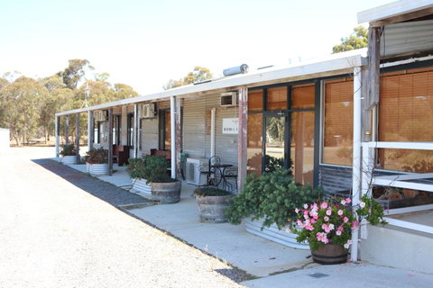 Kendenup Cottages And Lodge - Accommodation Main Beach 37