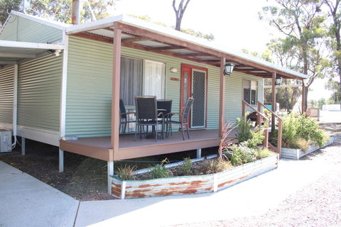 Kendenup Cottages And Lodge - Accommodation Main Beach 32