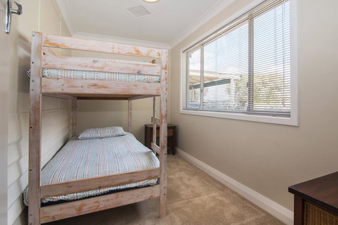 Sea La Vie - Accommodation Main Beach 7