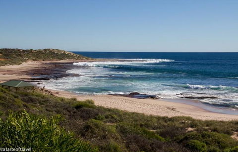 Surf Views - Accommodation Main Beach 13