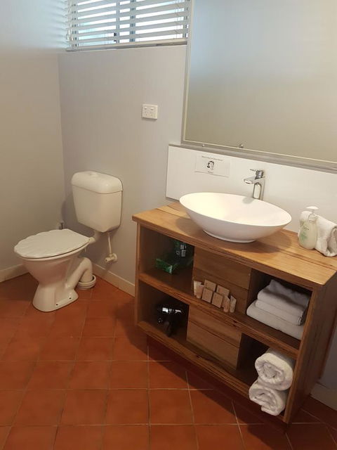 Adamsons Riverside Accommodation - Accommodation Main Beach 15