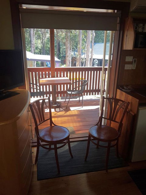 Adamsons Riverside Accommodation - Accommodation Main Beach 20
