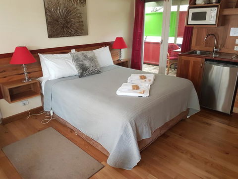 Adamsons Riverside Accommodation - Accommodation Main Beach 30
