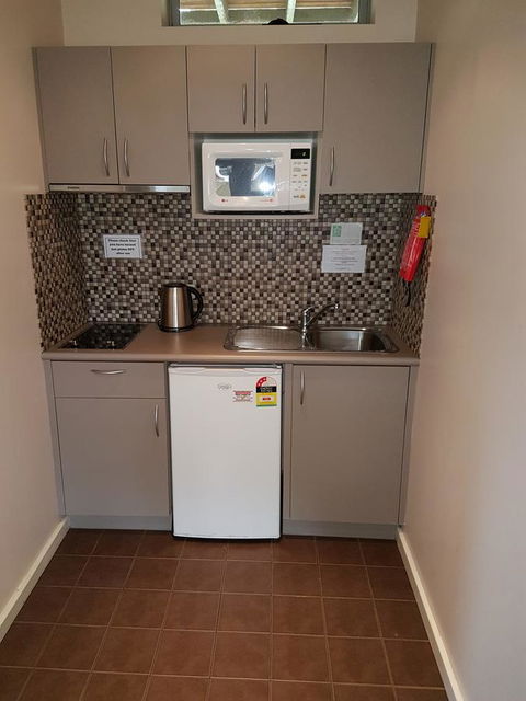 Adamsons Riverside Accommodation - Accommodation Main Beach 37