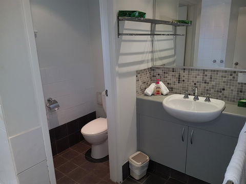 Adamsons Riverside Accommodation - Accommodation Main Beach 27