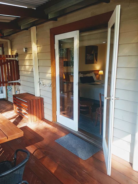 Adamsons Riverside Accommodation - Accommodation Main Beach 21