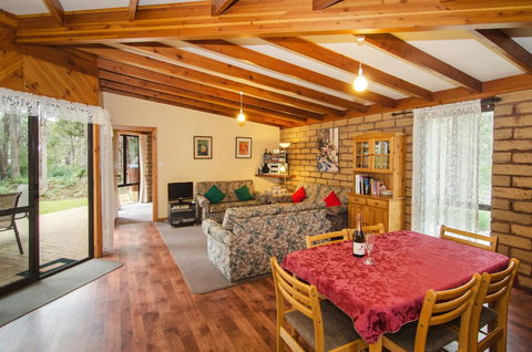 Yelverton Brook Conservation Sanctuary - Accommodation Main Beach 29
