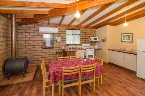 Yelverton Brook Conservation Sanctuary - Accommodation Main Beach 33