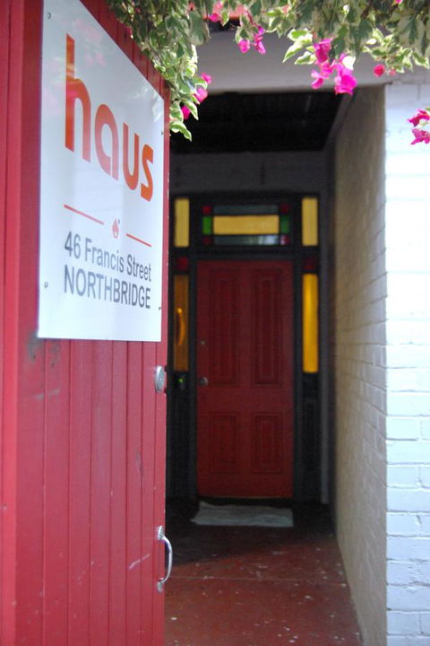 Haus Accommodation - Accommodation Main Beach 2