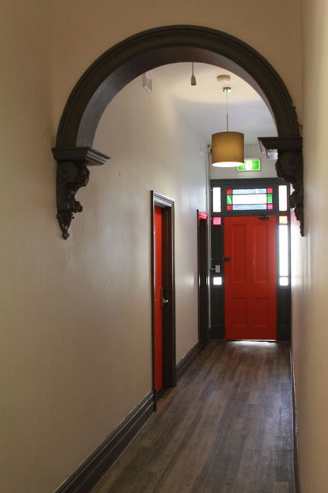 Haus Accommodation - Accommodation Main Beach 11