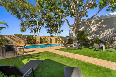 Latitude20 The Dunes - Accommodation Main Beach 16