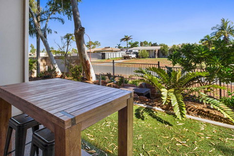 Latitude20 The Dunes - Accommodation Main Beach 13