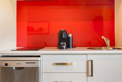 Latitude20 The Dunes - Accommodation Main Beach 2