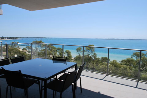 Nautilus By Rockingham Apartments - Accommodation Main Beach 21