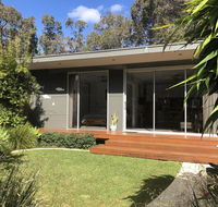 Banksia Luxury Villa - Accommodation Main Beach