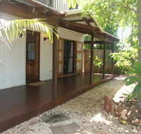 Beach House on Fox - Accommodation Main Beach