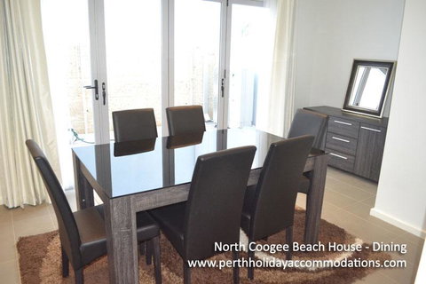 North Coogee Beach House - Accommodation Main Beach 1