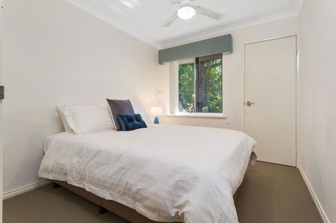 Como South Perth Villa - Accommodation Main Beach 4