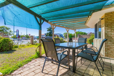 Como South Perth Villa - Accommodation Main Beach 10
