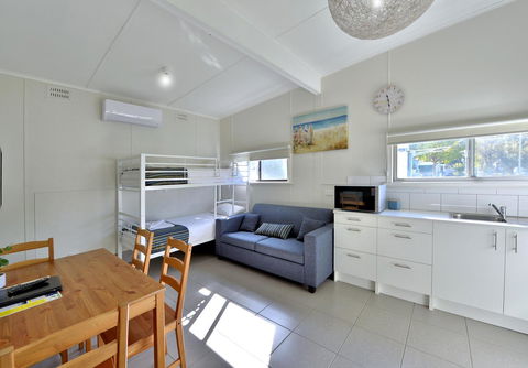 Mandurah Coastal Holiday Park - Accommodation Main Beach 5