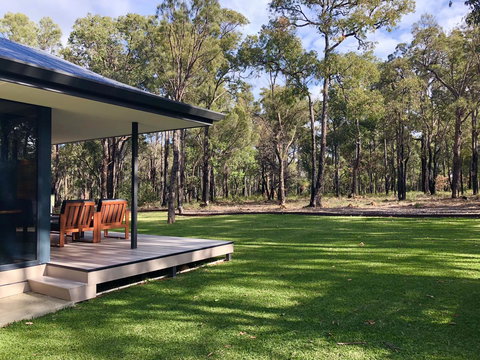 Amaroo Retreat & Spa - Accommodation Main Beach 2