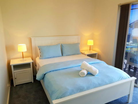 Caravel Beach House Mandurah - Accommodation Main Beach 15
