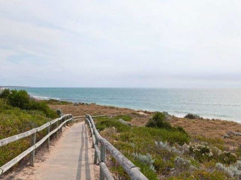 Caravel Beach House Mandurah - Accommodation Main Beach 20