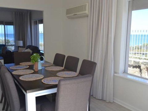 Caravel Beach House Mandurah - Accommodation Main Beach 31