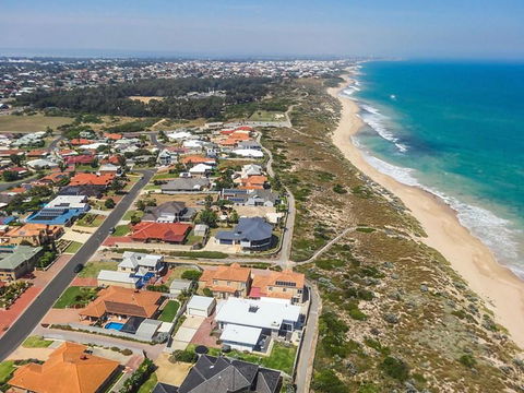 Caravel Beach House Mandurah - Accommodation Main Beach 17