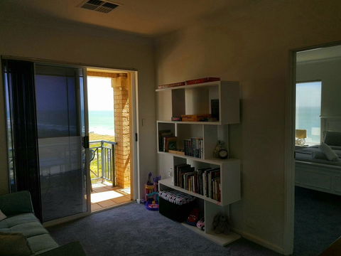 Caravel Beach House Mandurah - Accommodation Main Beach 7