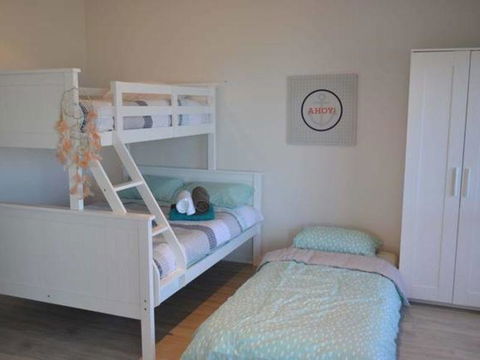 Caravel Beach House Mandurah - Accommodation Main Beach 21