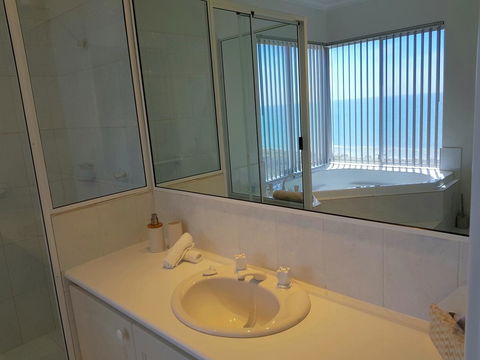 Caravel Beach House Mandurah - Accommodation Main Beach 13