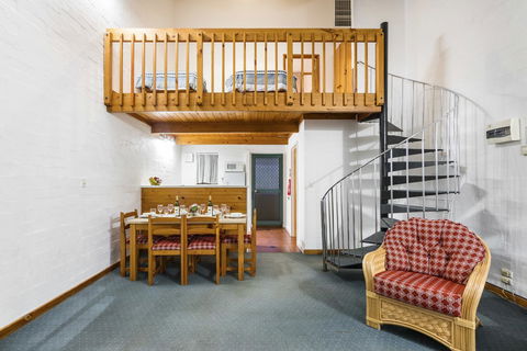 Cottesloe Beach Chalets - Accommodation Main Beach 30