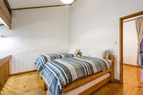 Cottesloe Beach Chalets - Accommodation Main Beach 35