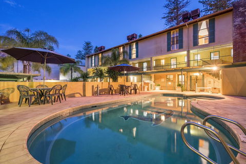 Cottesloe Beach Chalets - Accommodation Main Beach 0