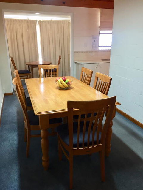 Cottesloe Beach Chalets - Accommodation Main Beach 22