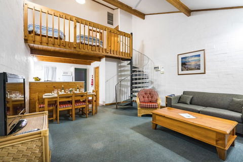 Cottesloe Beach Chalets - Accommodation Main Beach 32