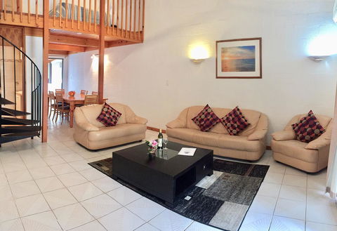 Cottesloe Beach Chalets - Accommodation Main Beach 15