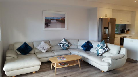 Cape Villas - Accommodation Main Beach 8