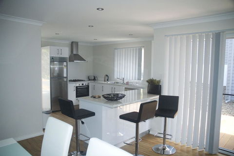 Cape Villas - Accommodation Main Beach 4