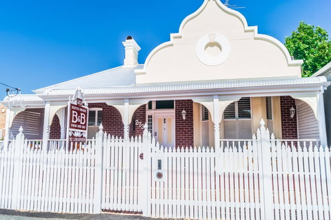 South Beach Bed & Breakfast - Accommodation Main Beach 0