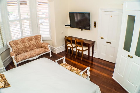 South Beach Bed & Breakfast - Accommodation Main Beach 10