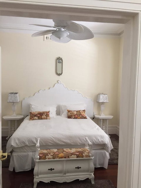 South Beach Bed & Breakfast - Accommodation Main Beach 21